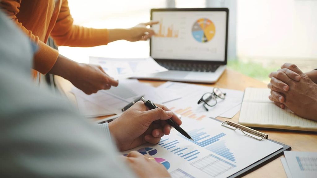 Financial Management, Budgeting and Audit for Non-ﬁnancial Managers